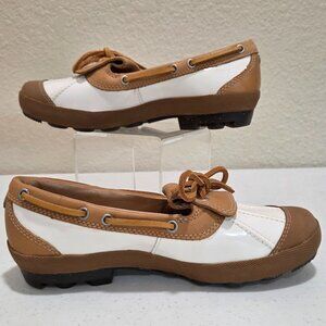 Ugg Duck Shoes Women's Size 6 Leather/Patent Leather Ashdale Tan Off White